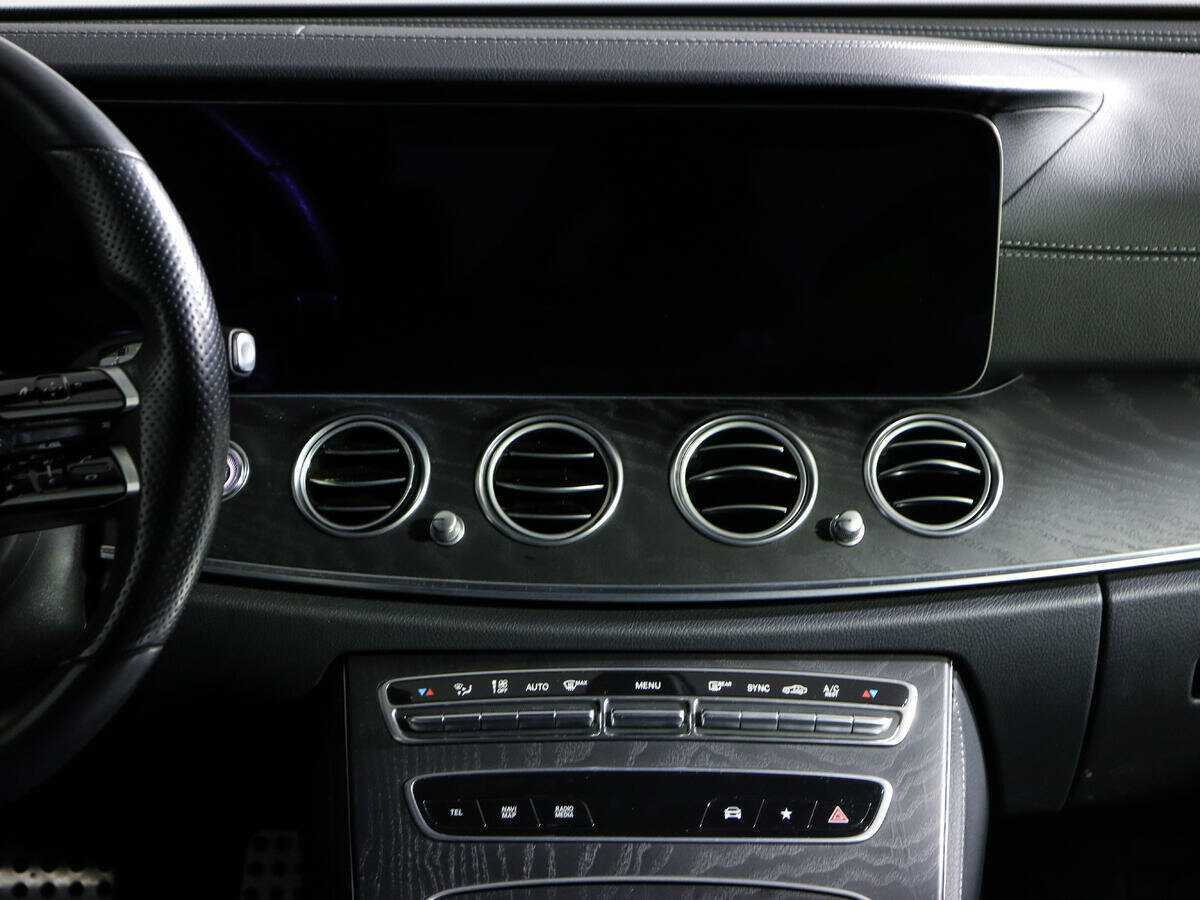Купить Mercedes-Benz E-Класс 200, 2020, 33 640 км, фото №10