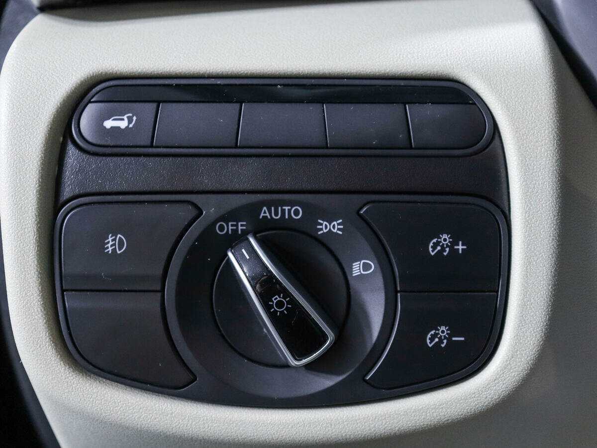 Купить Infiniti QX50, 2018, 83 129 км, фото №16