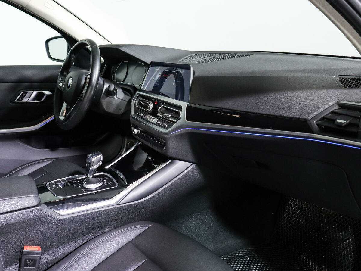 Купить BMW 3 серии 318i, 2020, 94 533 км, фото №9