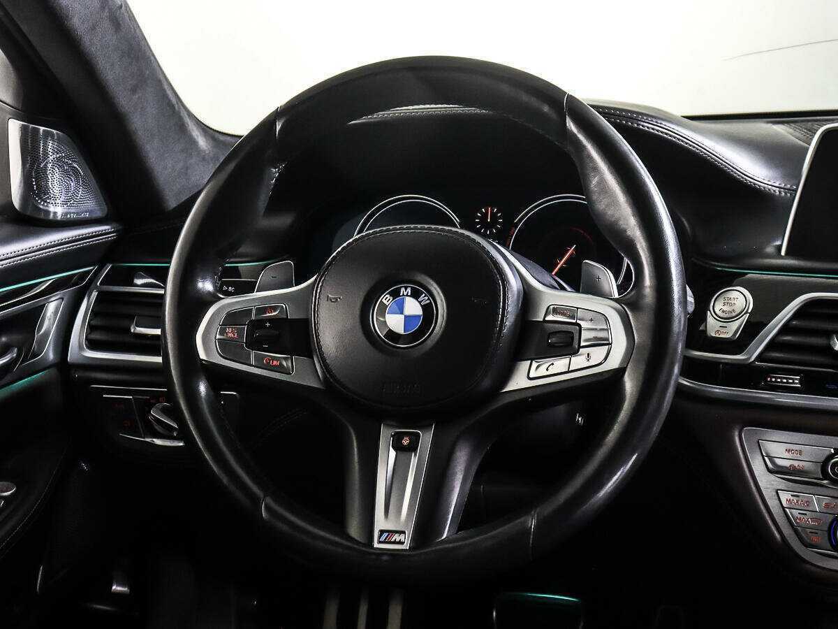 Купить BMW 7 серии Long M760Li xDrive, 2017, 160 872 км, фото №14