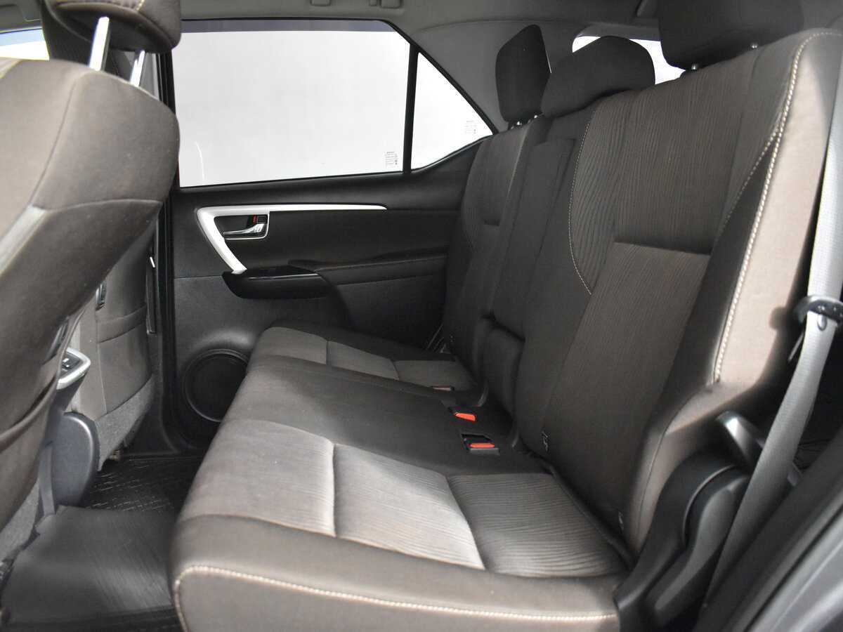 Купить Toyota Fortuner, 2020, 120 450 км, фото №7