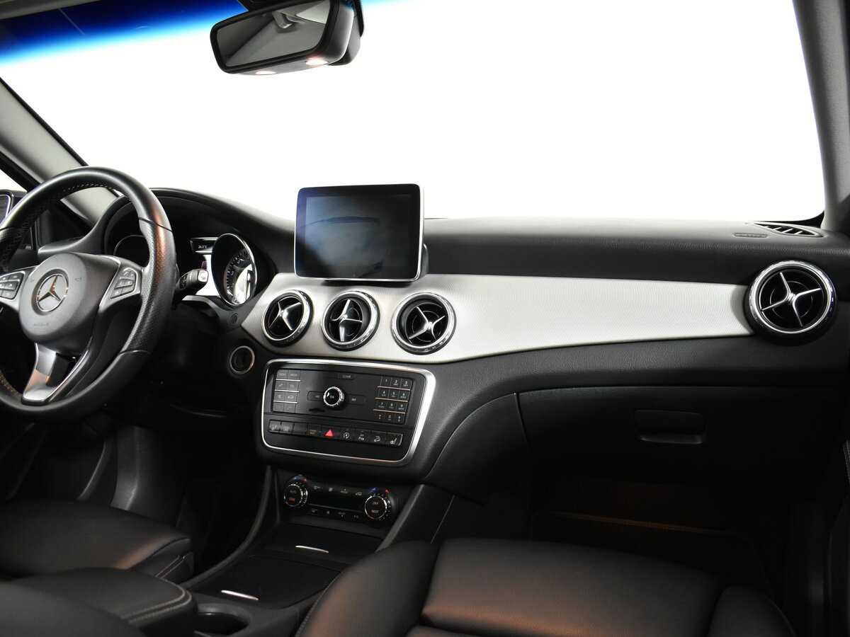 Купить Mercedes-Benz GLA 250, 2016, 73 306 км, фото №11