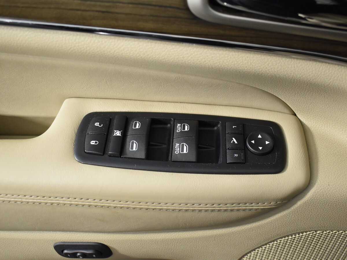 Купить Jeep Grand Cherokee, 2016, 130 000 км, фото №10