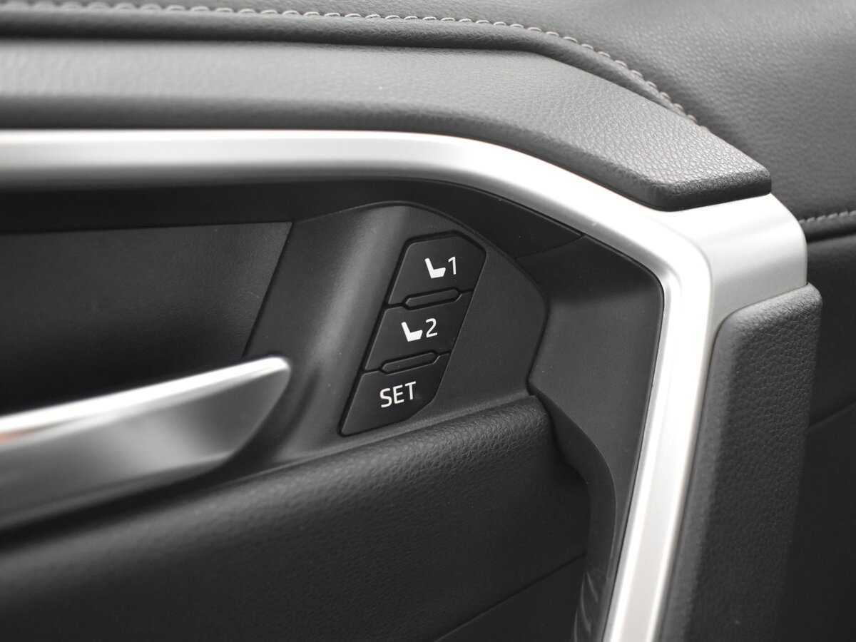 Купить Toyota RAV4, 2021, 120 000 км, фото №12