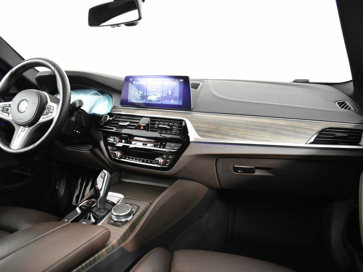 Купить BMW 5 серии 530d xDrive, 2019, 132 079 км, фото №16