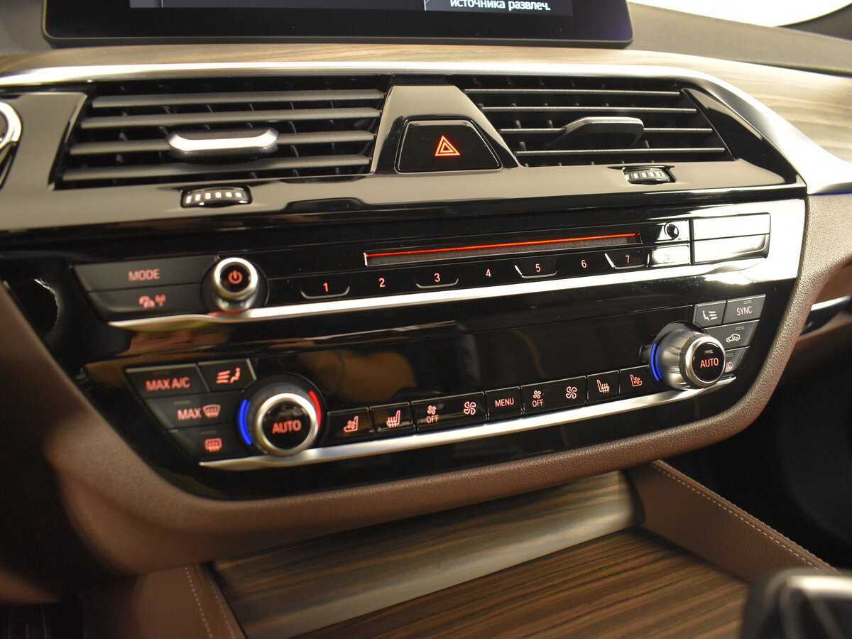 Купить BMW 5 серии 530d xDrive, 2019, 132 079 км, фото №19