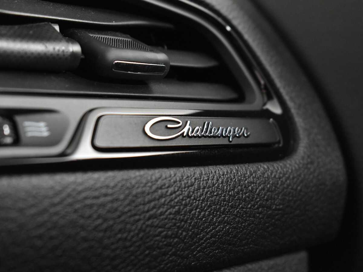 Купить Dodge Challenger, 2020, 18 000 км, фото №20