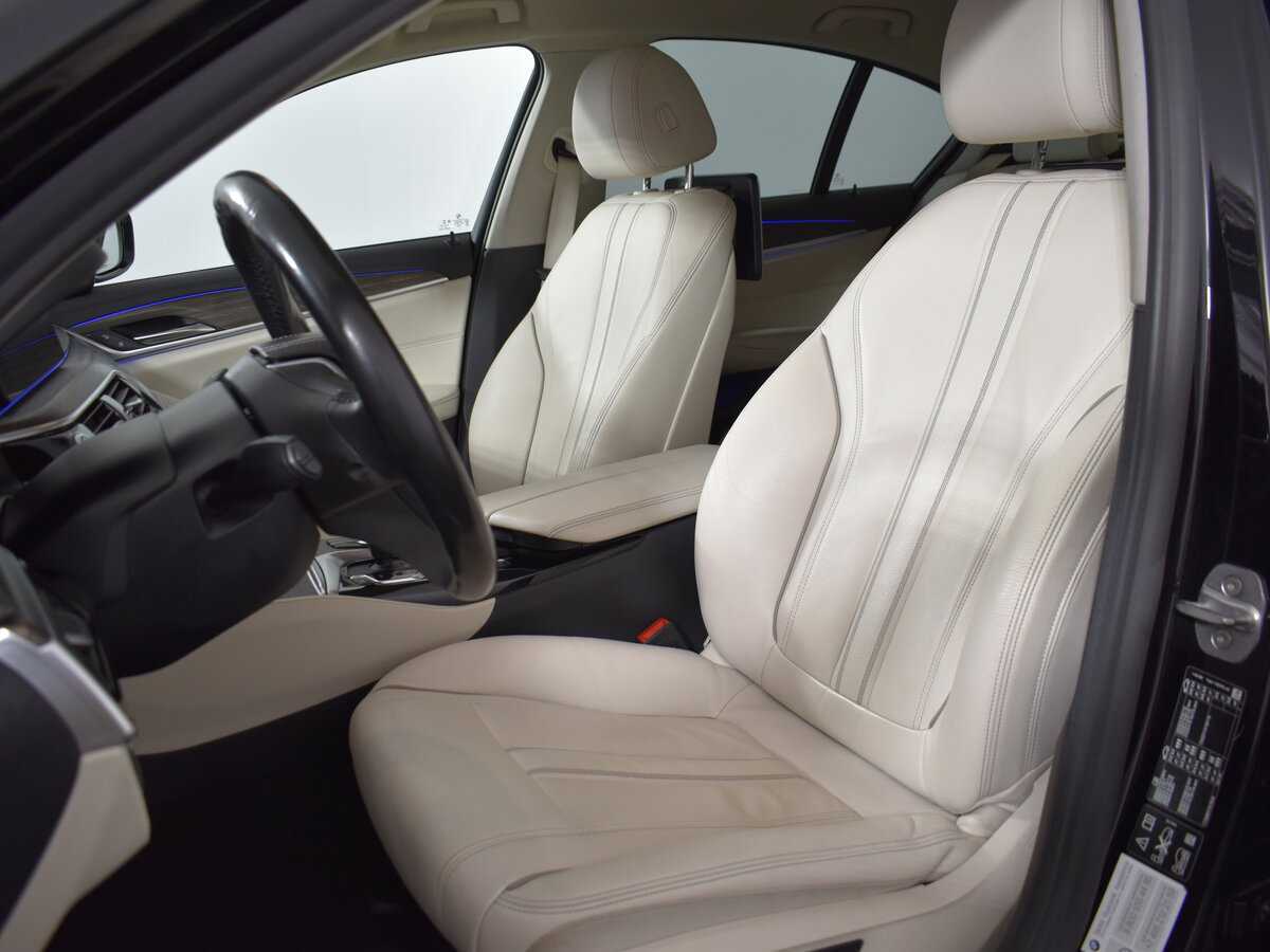 Купить BMW 5 серии 520d xDrive, 2019, 166 000 км, фото №13