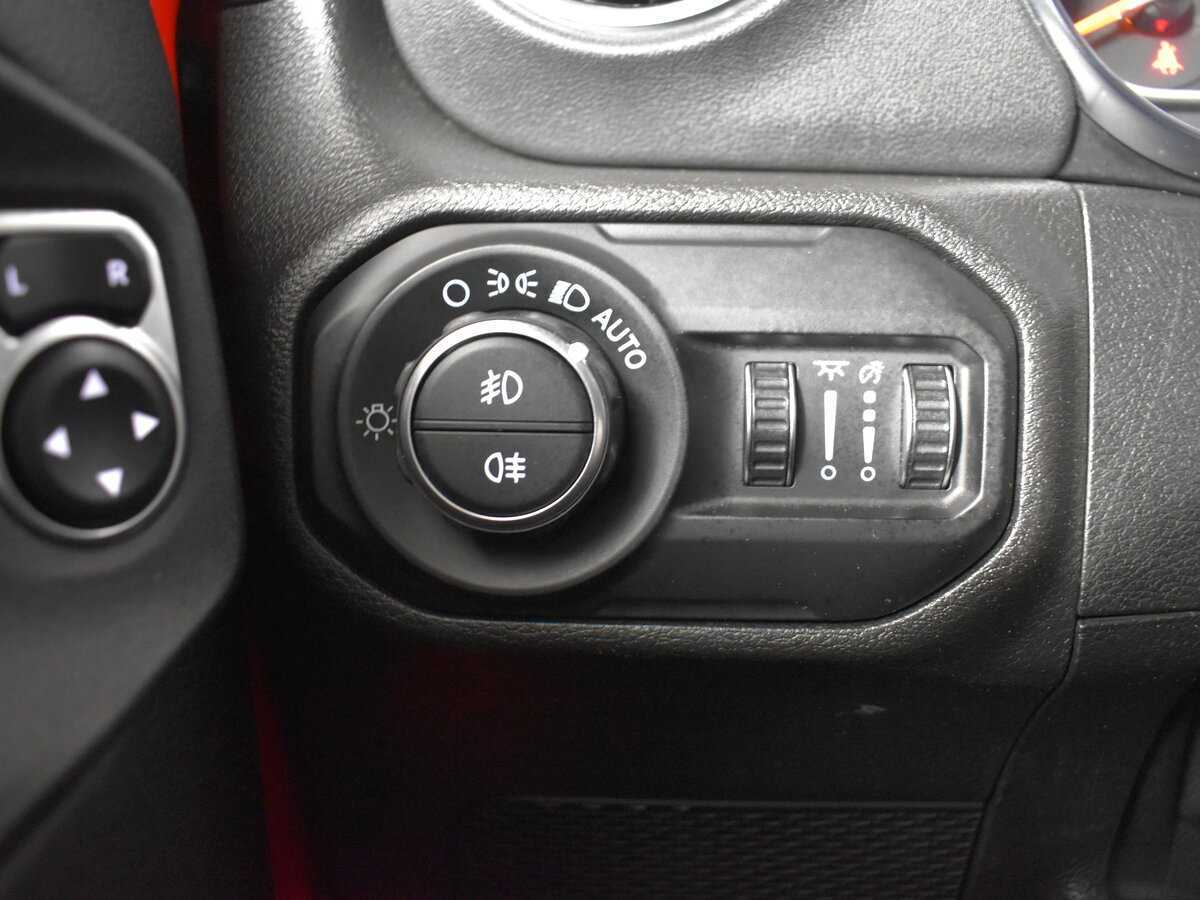 Купить Jeep Wrangler, 2021, 118 000 км, фото №17