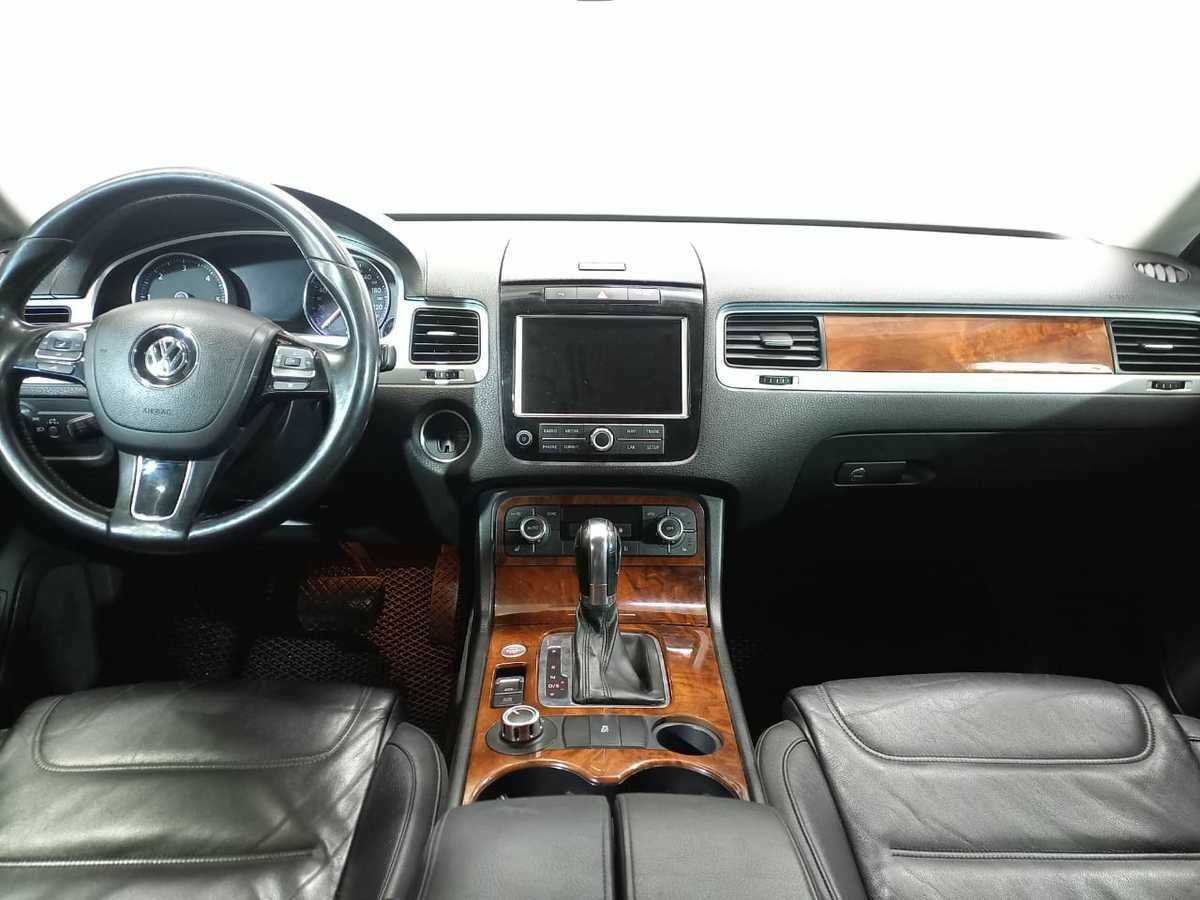 Купить Volkswagen Touareg, 2013, 181 119 км, фото №9