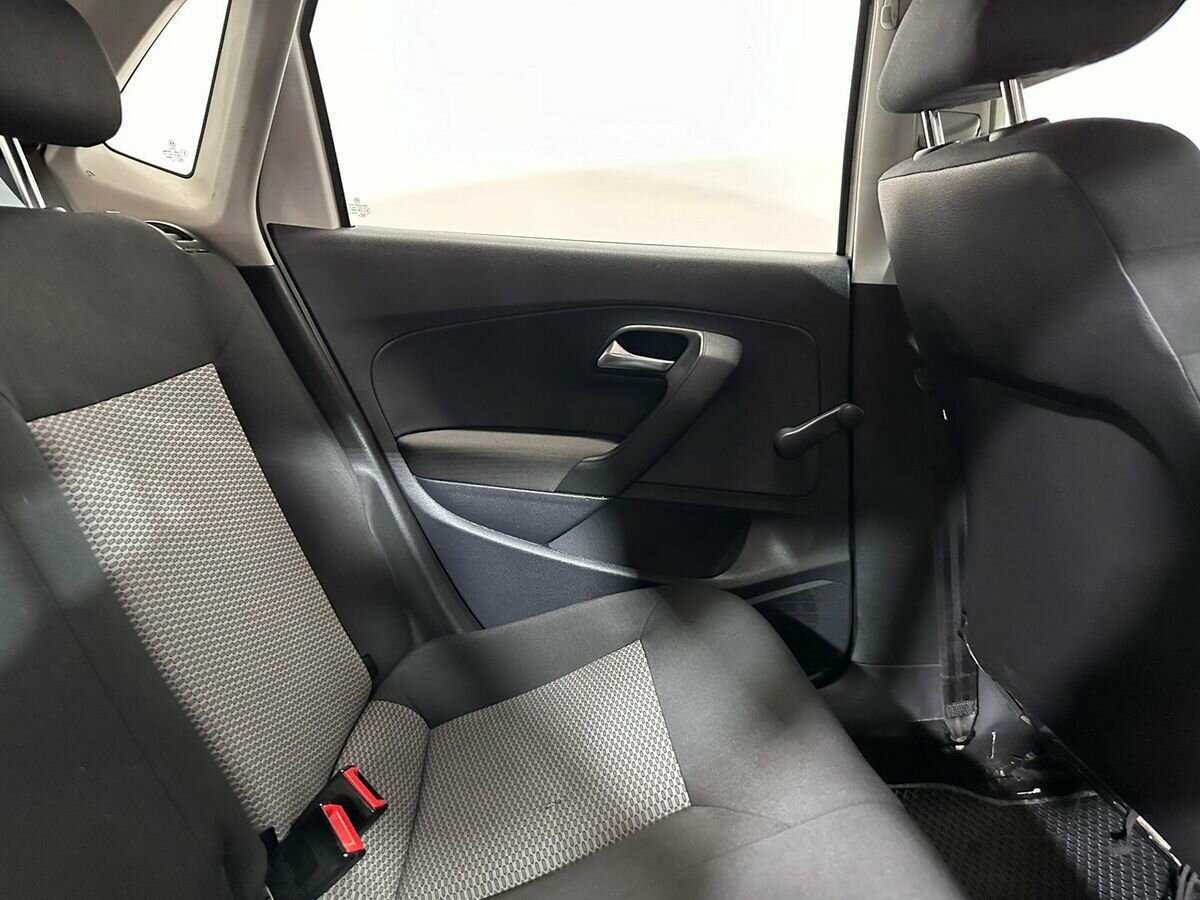 Купить Volkswagen Polo, 2011, 182 699 км, фото №10