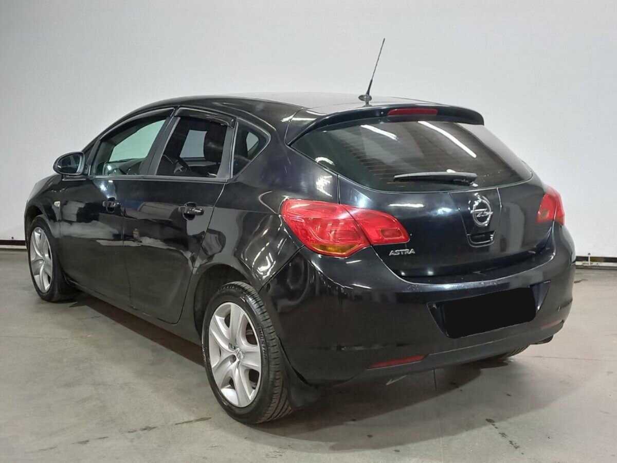 Купить Opel Astra, 2010, 206 234 км, фото №8