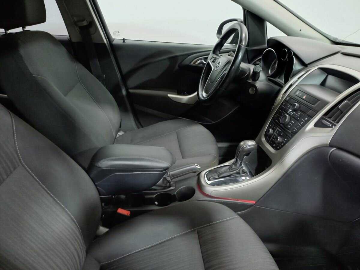 Купить Opel Astra, 2010, 206 234 км, фото №10