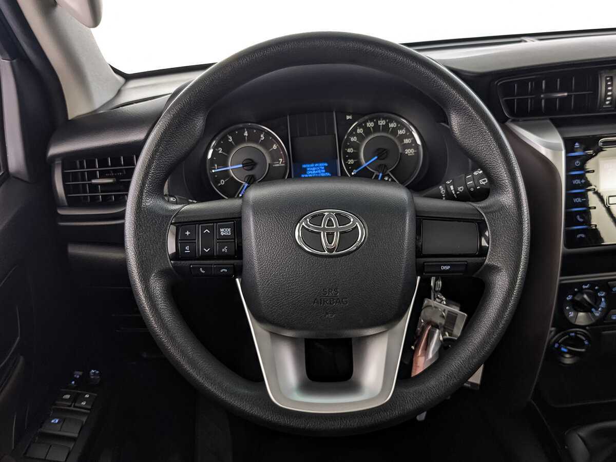 Купить Toyota Fortuner, 2019, 31 652 км, фото №17
