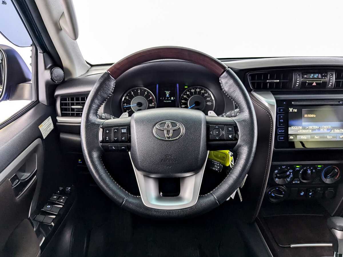 Купить Toyota Fortuner, 2019, 64 679 км, фото №17