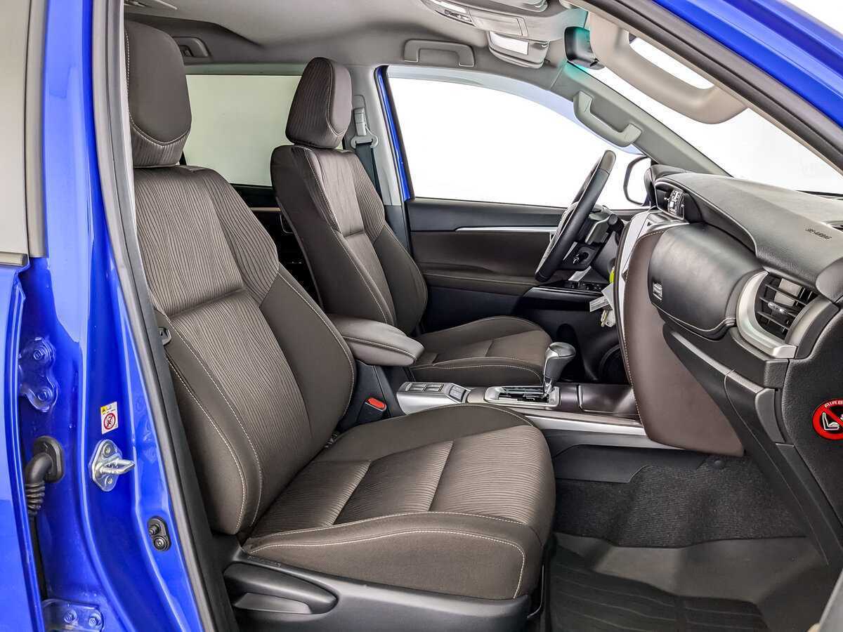 Купить Toyota Fortuner, 2019, 64 679 км, фото №19