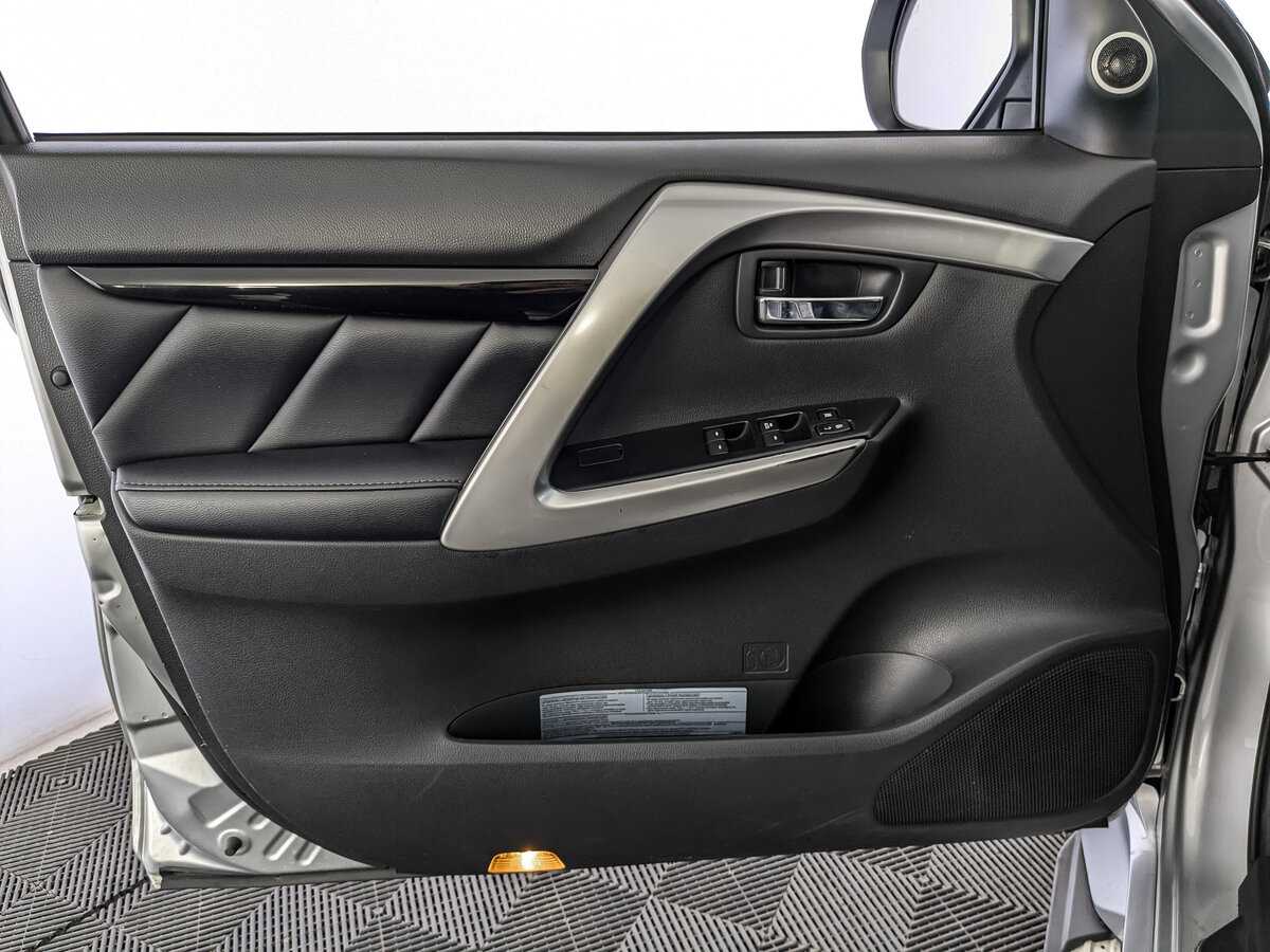 Купить Mitsubishi Pajero Sport, 2018, 87 971 км, фото №15