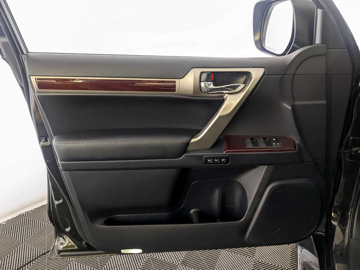 Купить Lexus GX 460, 2018, 75 800 км, фото №15