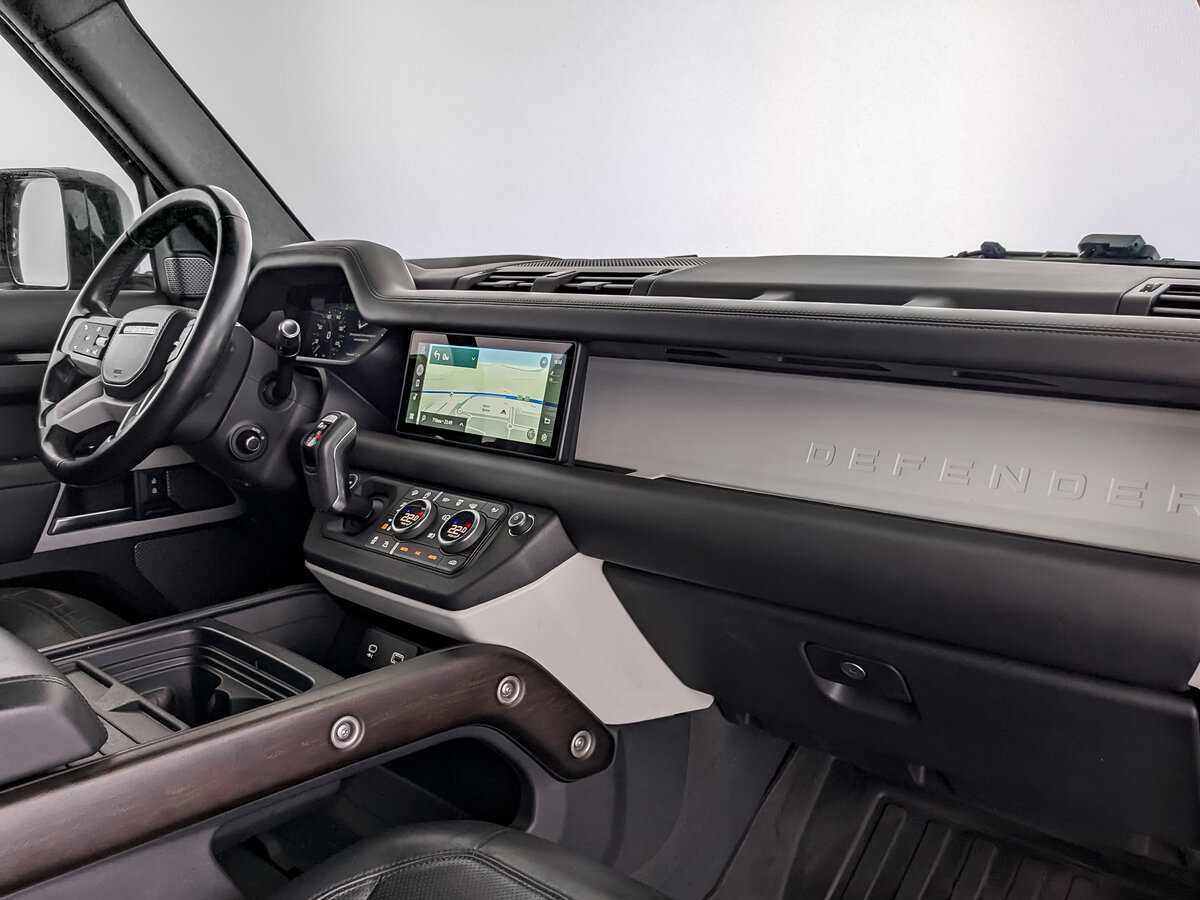 Купить Land Rover Defender 110, 2020, 113 527 км, фото №9