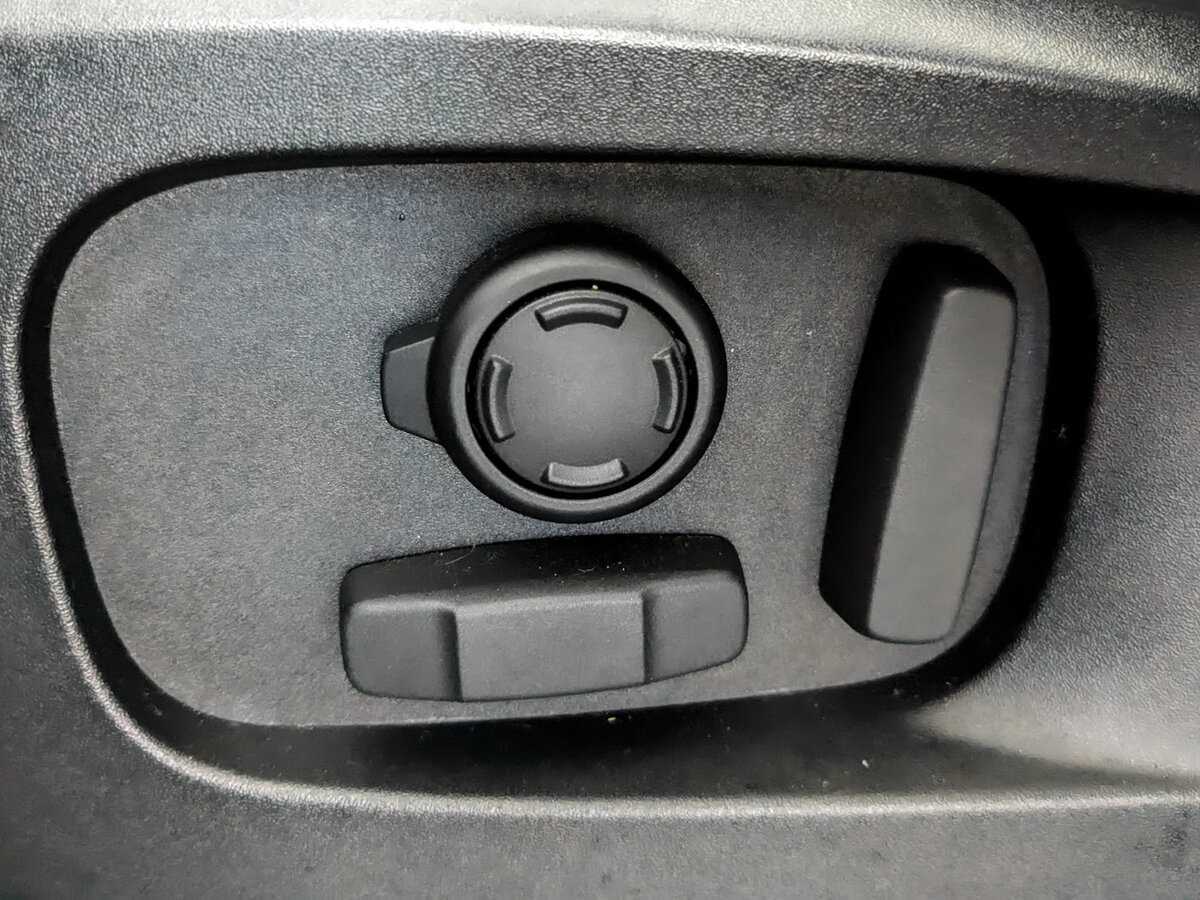 Купить Land Rover Defender 110, 2020, 113 527 км, фото №17