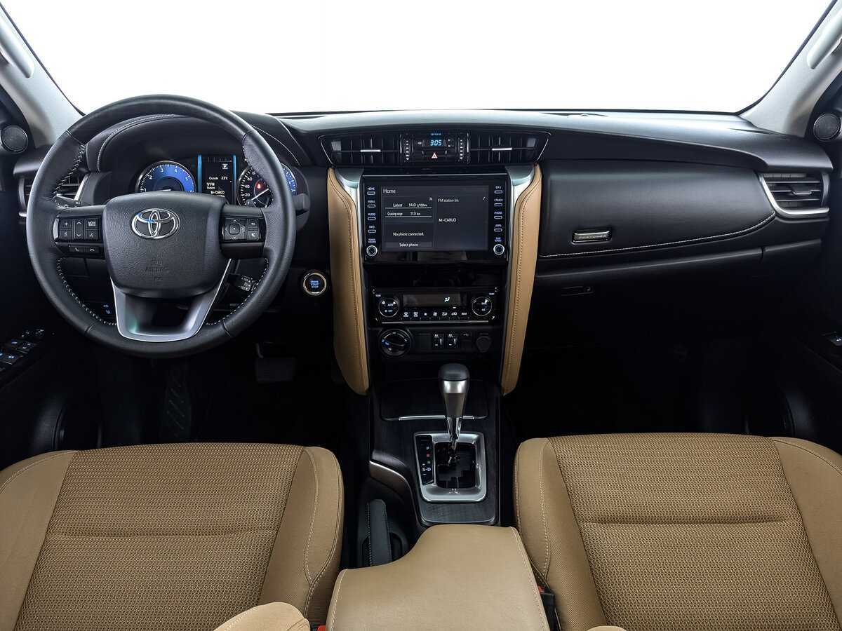 Купить Toyota Fortuner, 2022, 9 682 км, фото №10