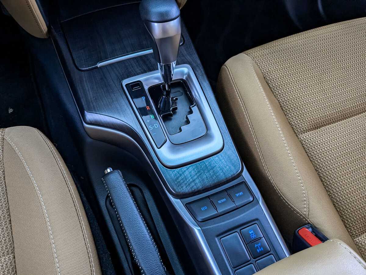 Купить Toyota Fortuner, 2022, 9 682 км, фото №17