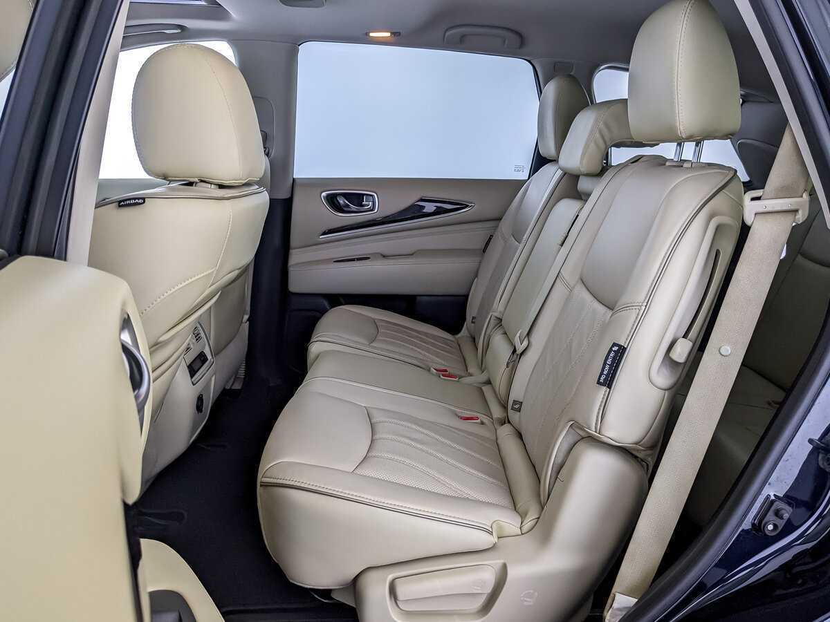 Купить Infiniti QX60, 2017, 67 533 км, фото №10