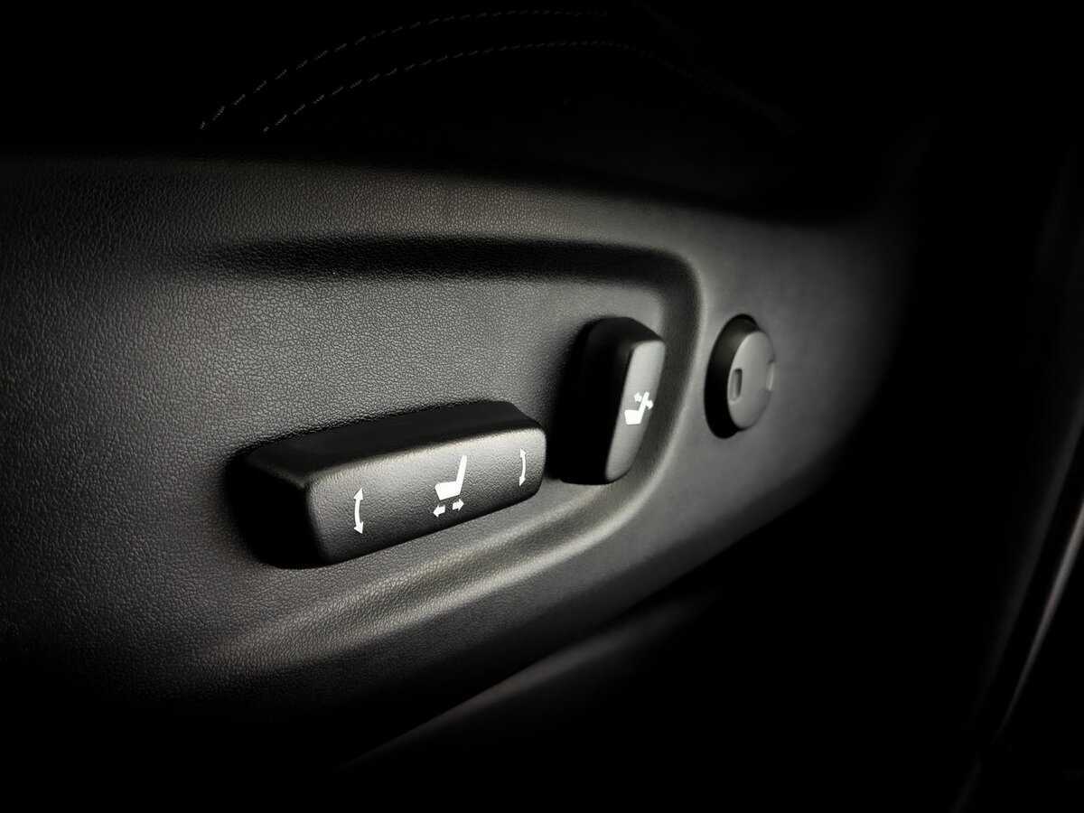 Купить Toyota Land Cruiser Prado, 2019, 88 310 км, фото №17