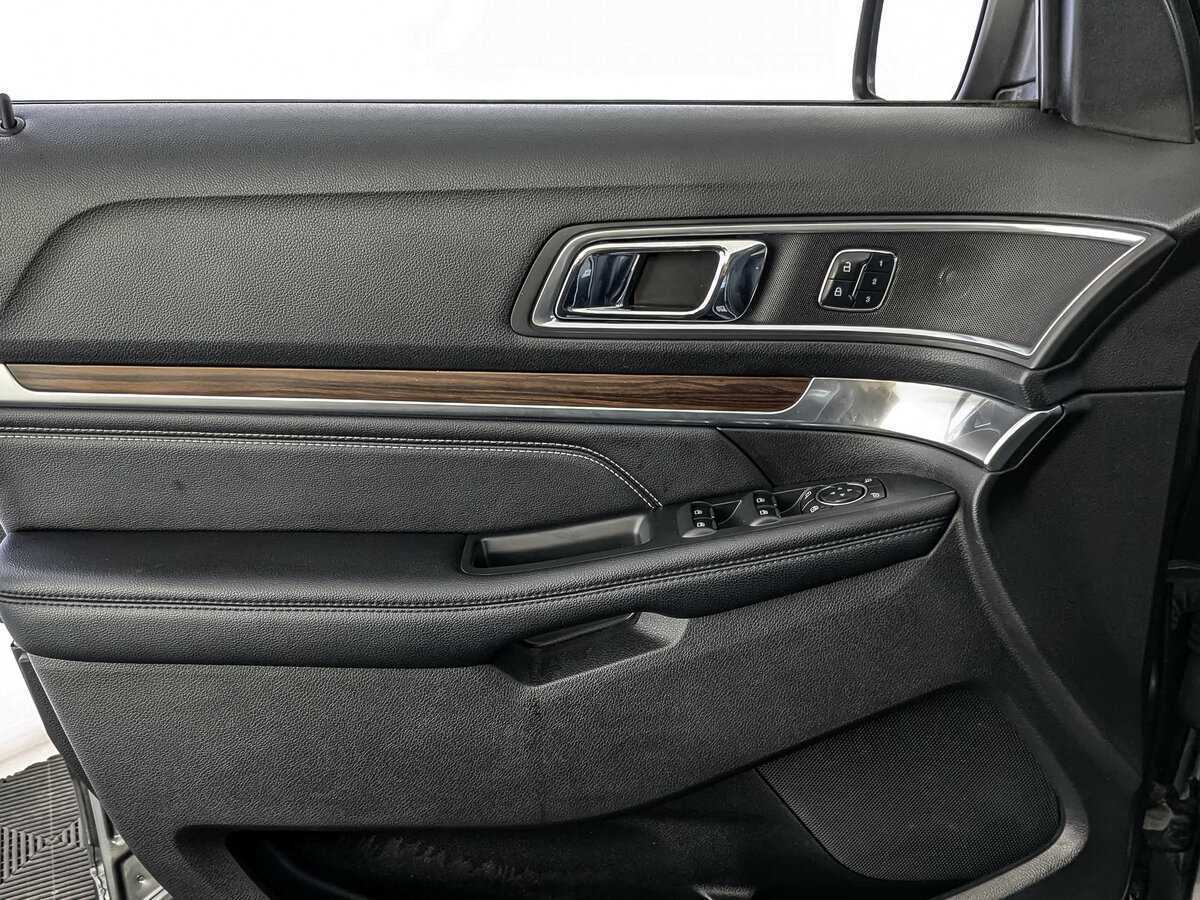 Купить Ford Explorer, 2017, 118 800 км, фото №14