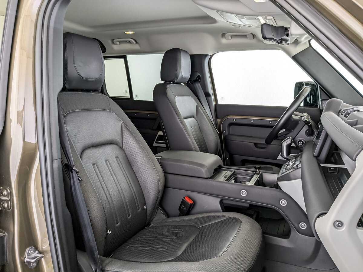 Купить Land Rover Defender 110, 2021, 68 830 км, фото №20