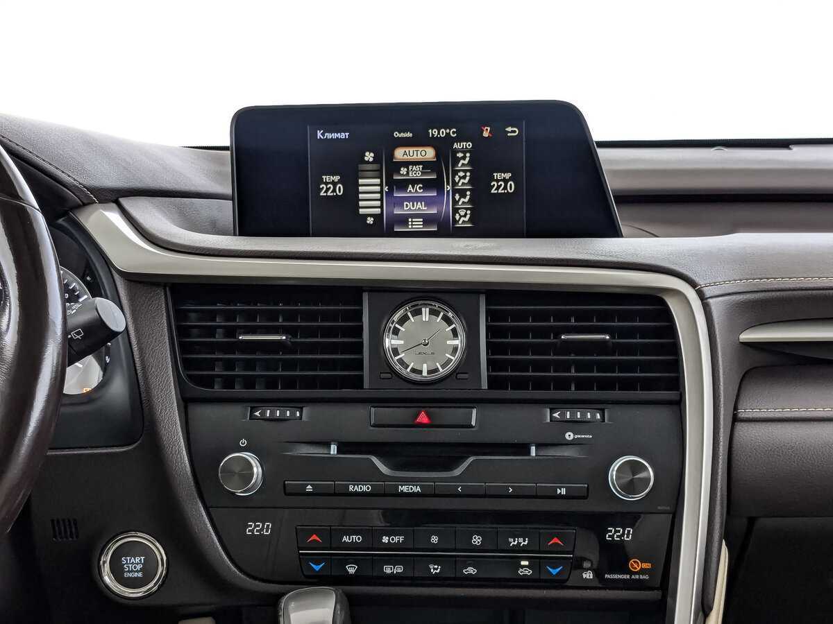 Купить Lexus RX 200t, 2016, 81 371 км, фото №13