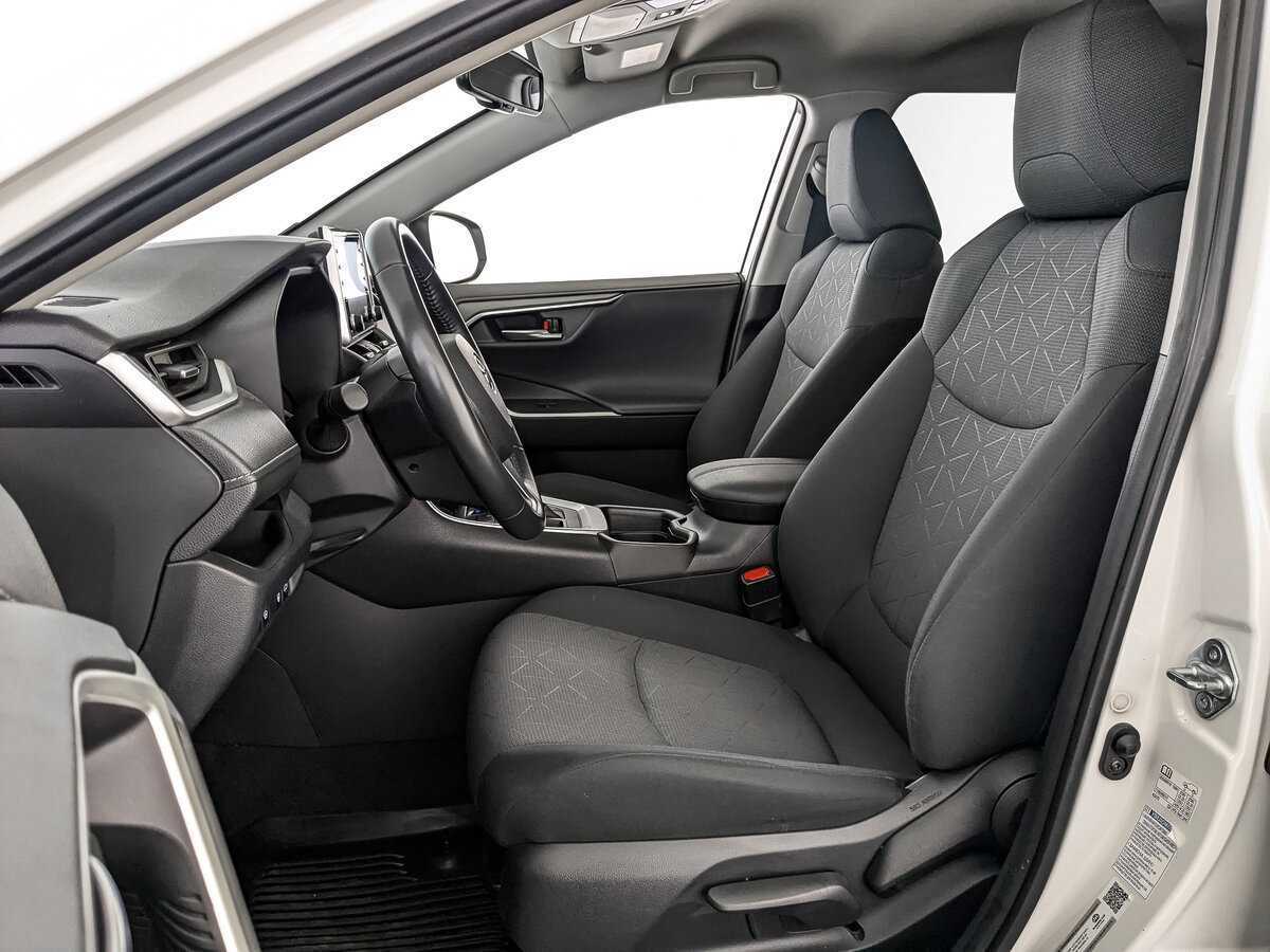 Купить Toyota RAV4, 2021, 85 123 км, фото №16
