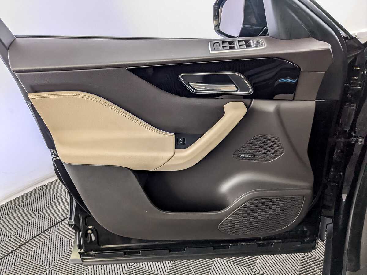 Купить Jaguar F-Pace, 2020, 88 546 км, фото №15