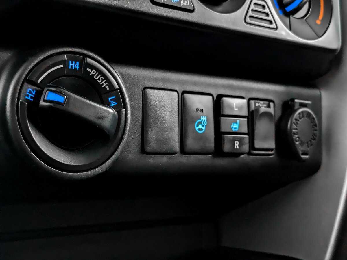 Купить Toyota Fortuner, 2018, 109 199 км, фото №22