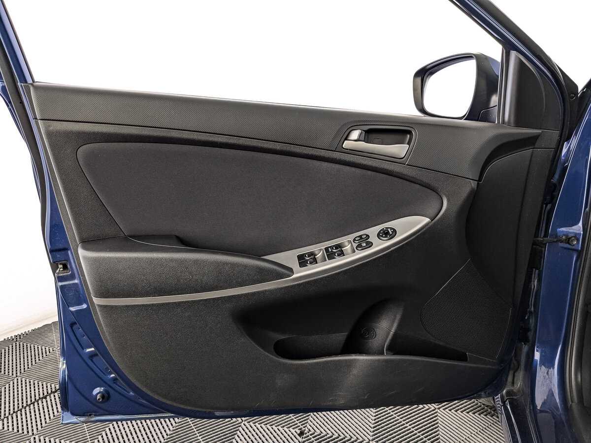 Купить Hyundai Solaris, 2015, 117 665 км, фото №15