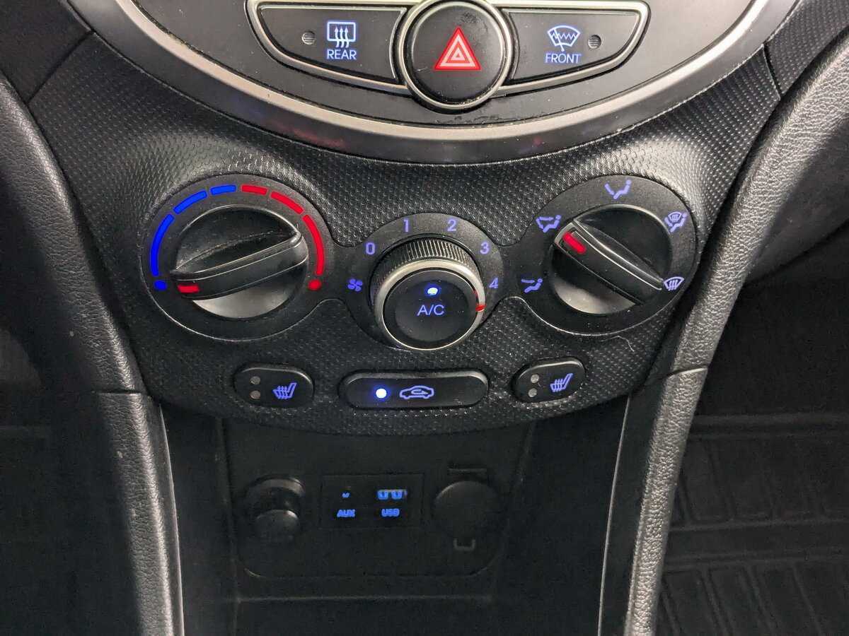 Купить Hyundai Solaris, 2015, 120 409 км, фото №23