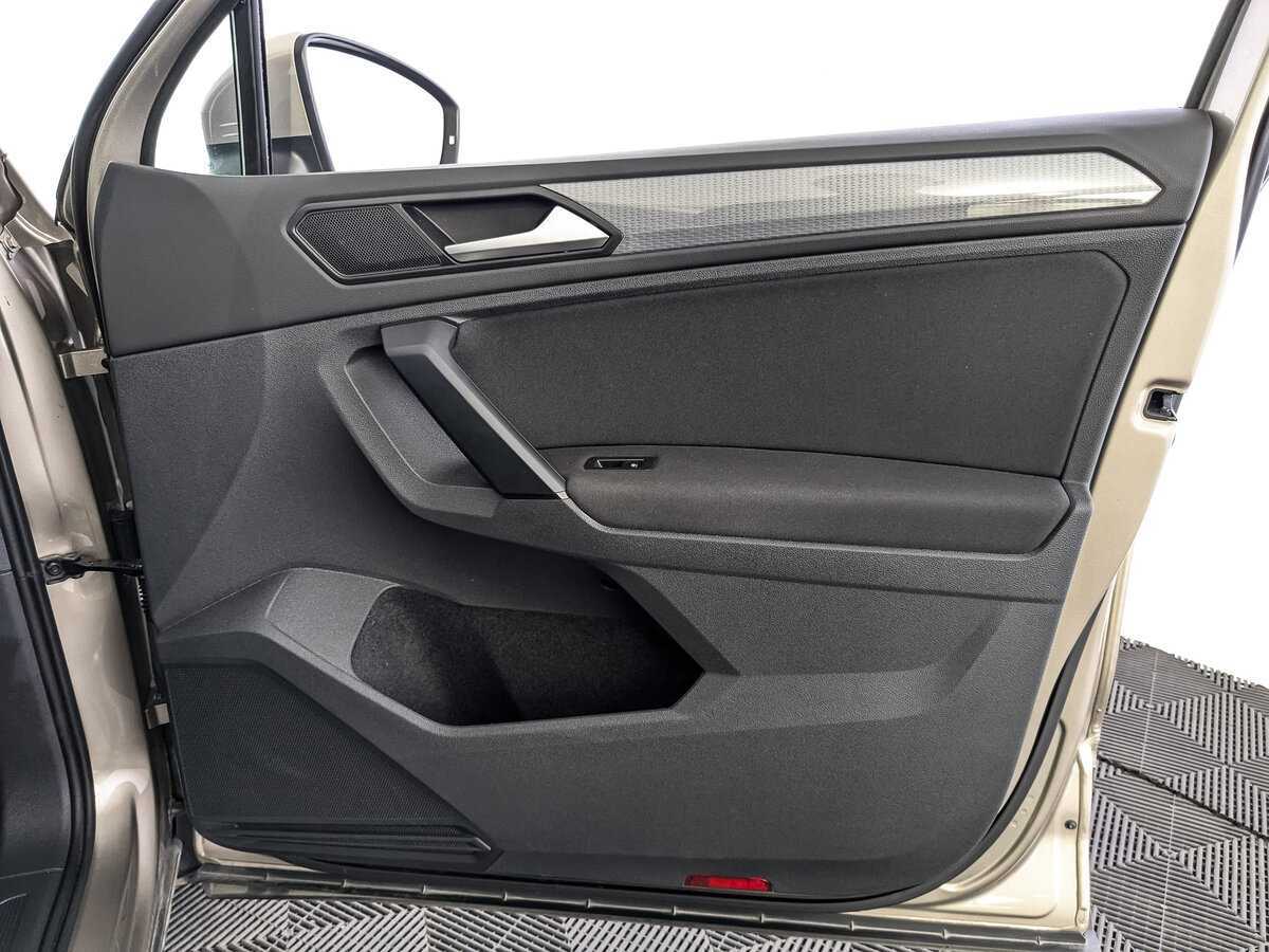 Купить Volkswagen Tiguan, 2021, 113 000 км, фото №21