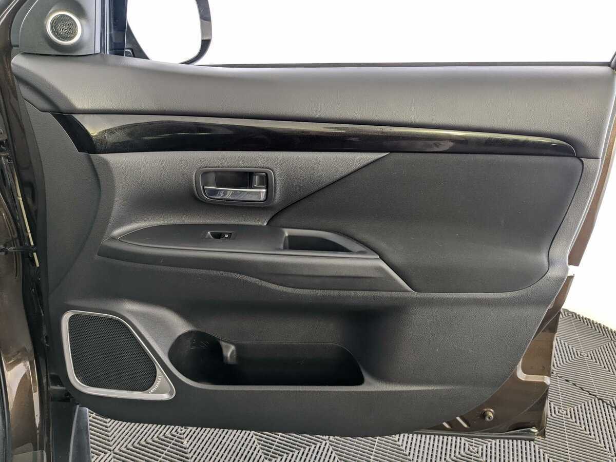 Купить Mitsubishi Outlander, 2022, 53 690 км, фото №15