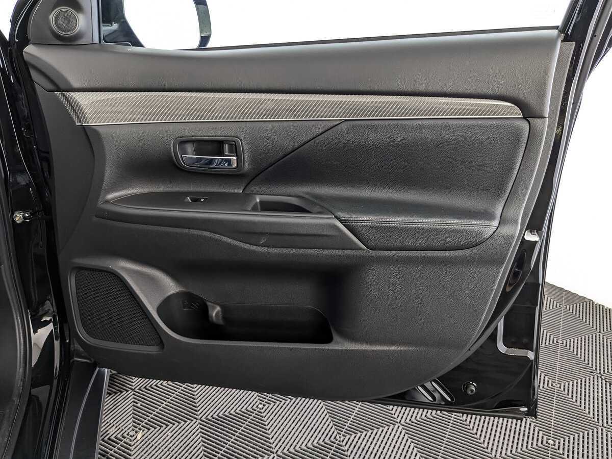 Купить Mitsubishi Outlander, 2022, 57 108 км, фото №21