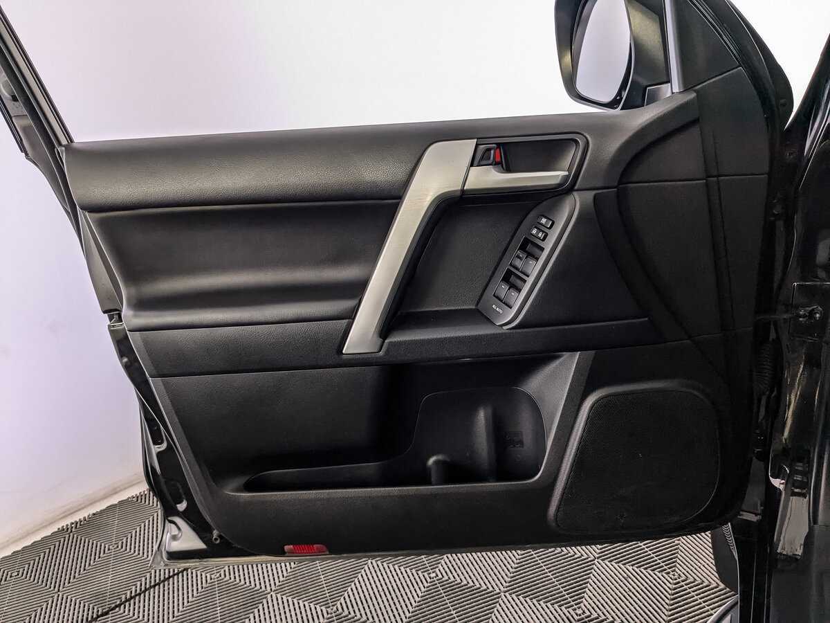Купить Toyota Land Cruiser Prado, 2018, 158 742 км, фото №14
