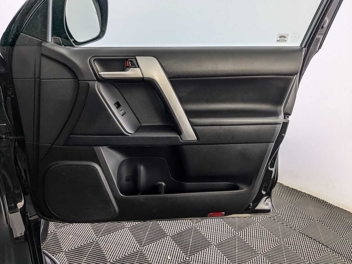 Купить Toyota Land Cruiser Prado, 2018, 158 742 км, фото №20