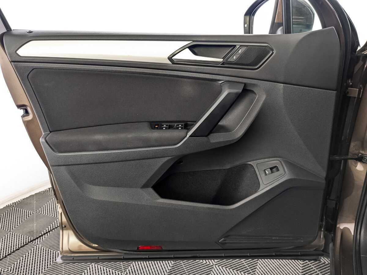 Купить Volkswagen Tiguan, 2017, 70 084 км, фото №15
