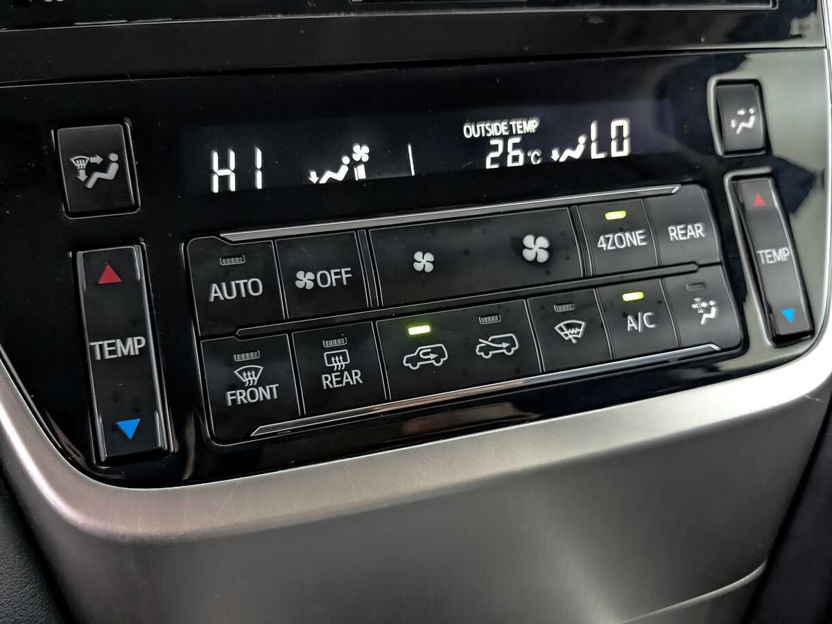 Купить Toyota Land Cruiser, 2016, 160 000 км, фото №24