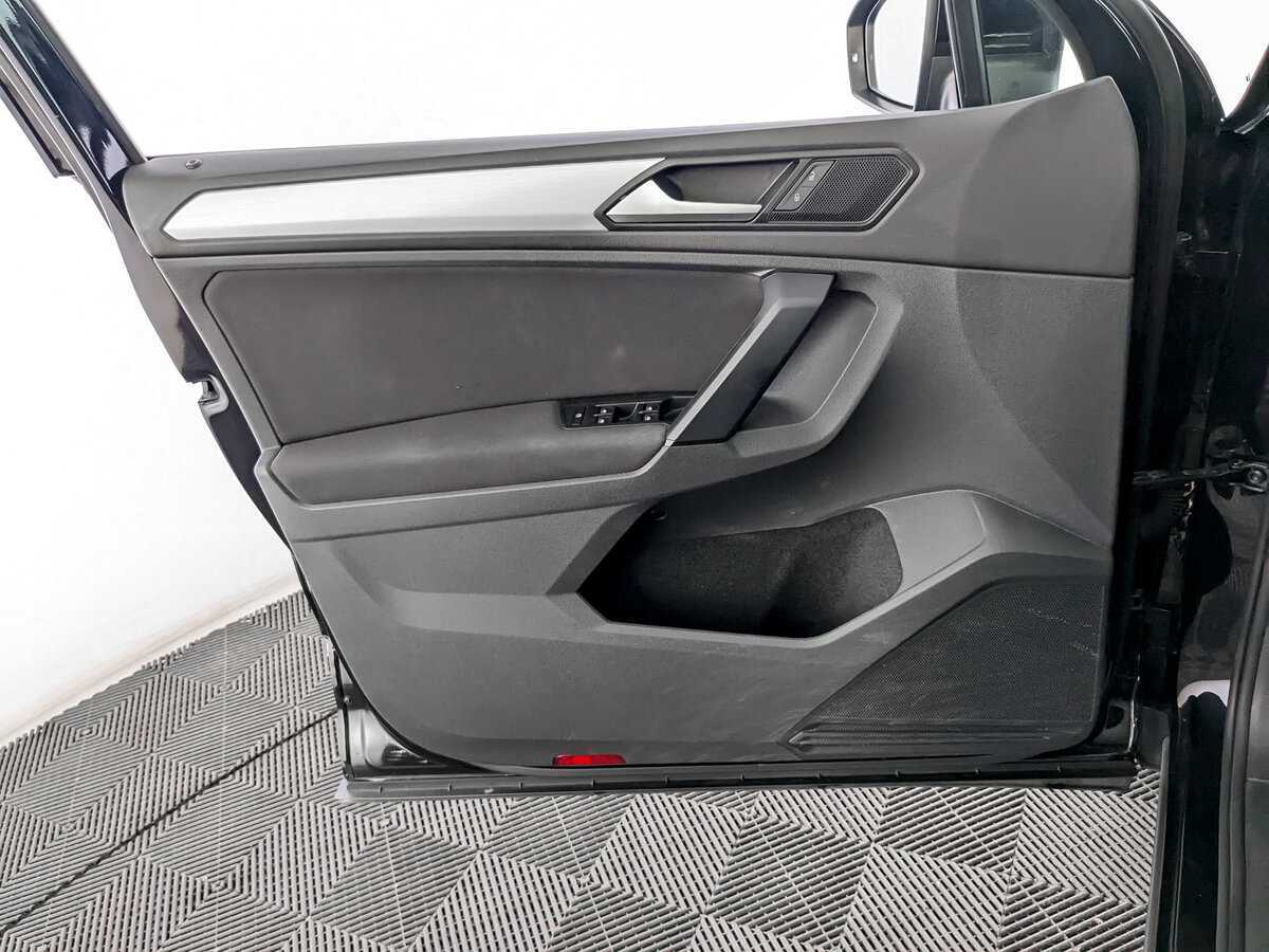 Купить Volkswagen Tiguan, 2021, 93 340 км, фото №14
