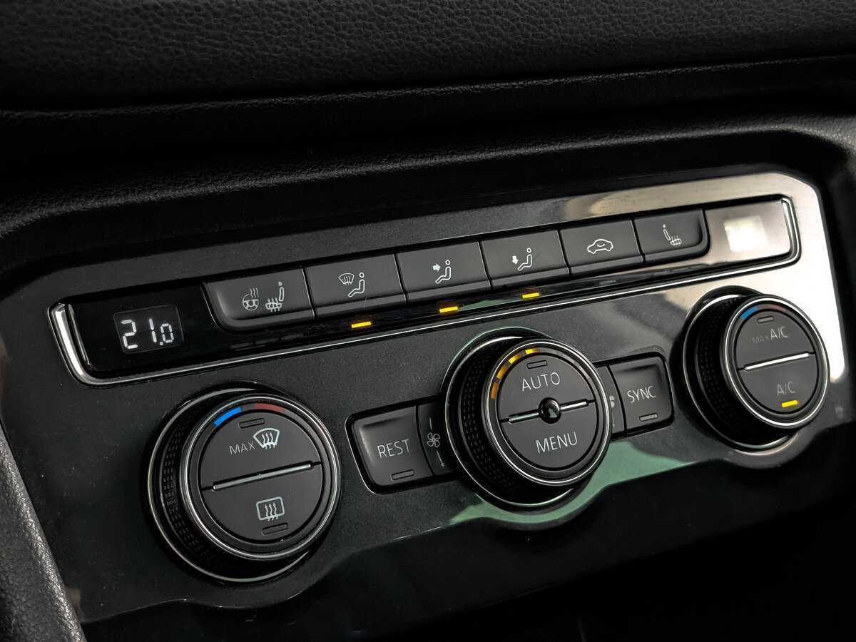 Купить Volkswagen Tiguan, 2019, 97 324 км, фото №17