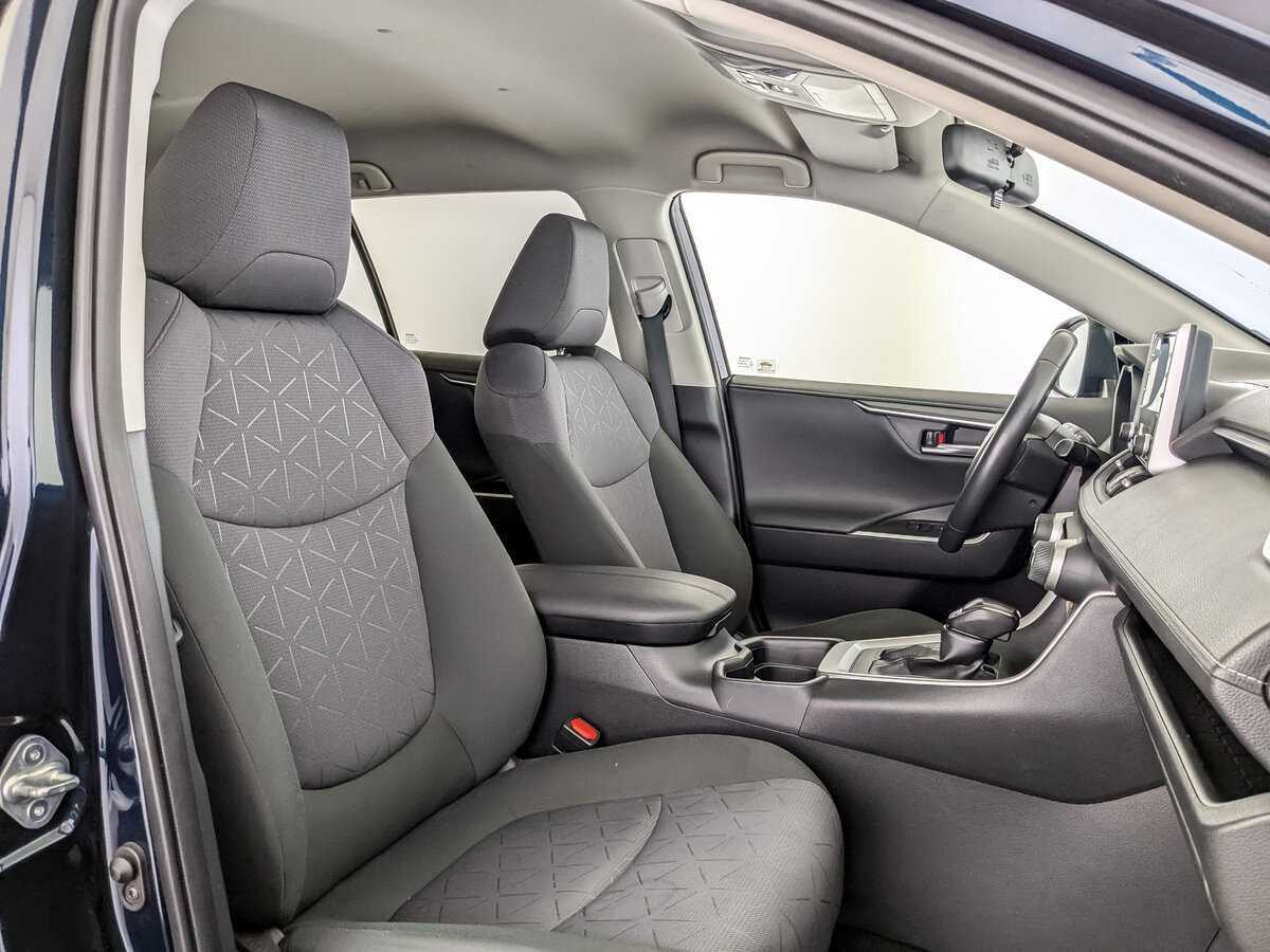 Купить Toyota RAV4, 2020, 108 000 км, фото №8