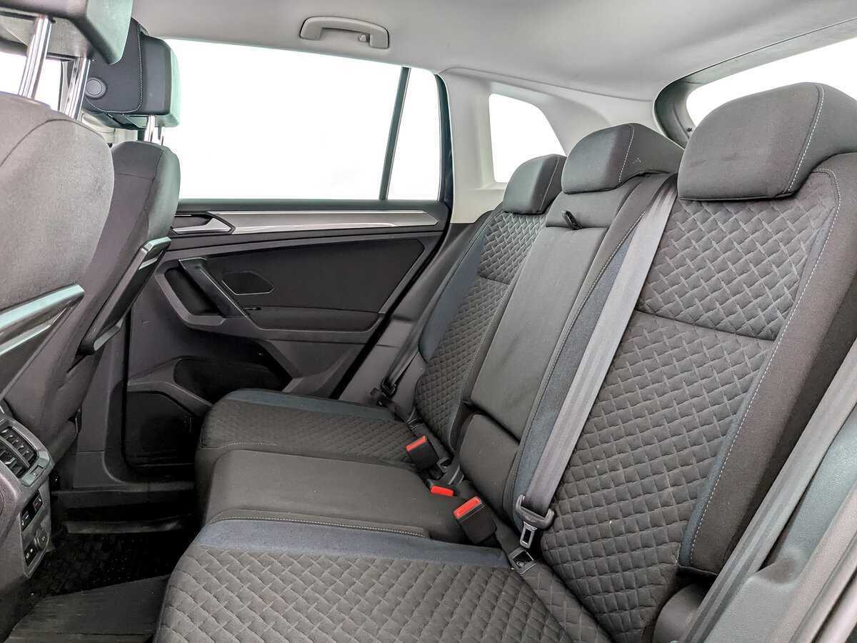 Купить Volkswagen Tiguan, 2019, 110 620 км, фото №10