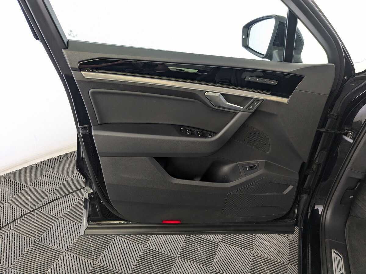 Купить Volkswagen Touareg, 2020, 117 000 км, фото №15