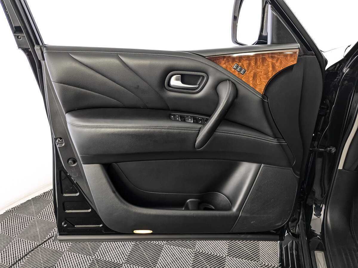 Купить Infiniti QX80, 2017, 90 162 км, фото №15