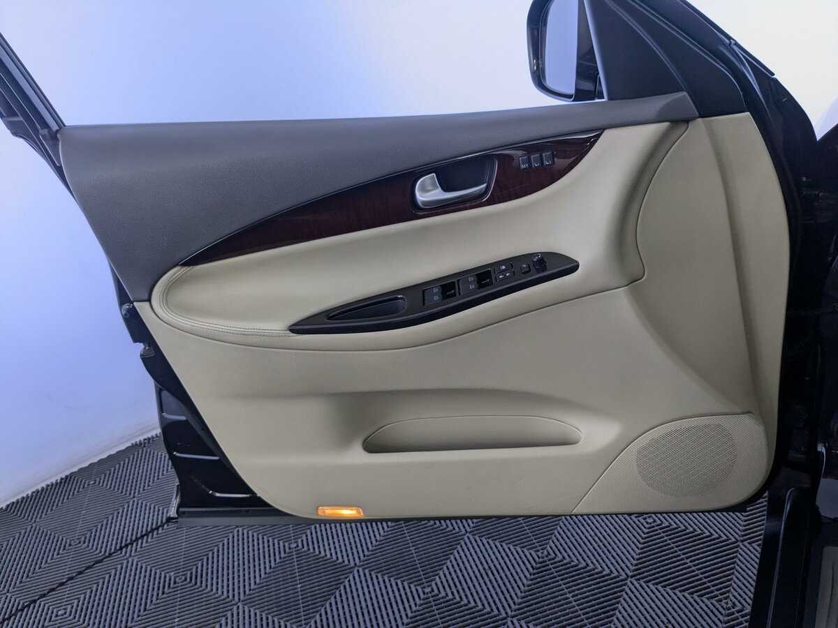 Купить Infiniti QX50, 2015, 190 325 км, фото №22